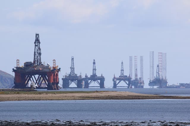 oil rig, scotland, cromarty firth, invergordon, industry, waters, steel, industrial, energy, rig, drilling, sea, fuel, oil, nature, platform, production, blue energy, blue industry