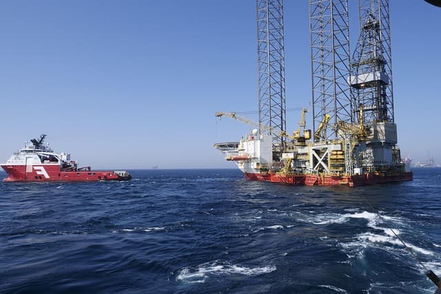 industry, oil, oil industry, energy, petrochemicals, offshore, seafaring, shipping, technology, drag, platform, rig, north sea, drill, oilfield, offshore, offshore, offshore, offshore, offshore, rig, oilfield, oilfield