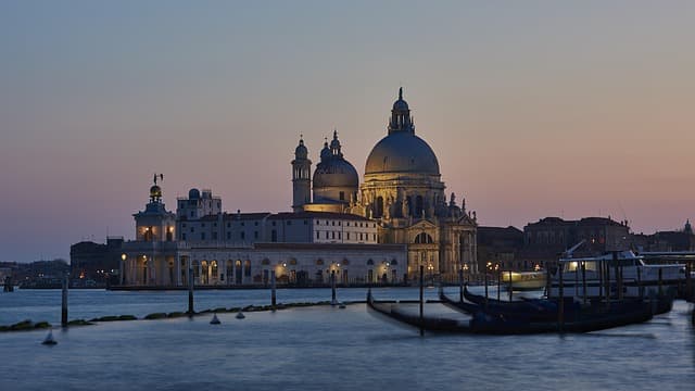 venice, sunset, gondola, water, nature, italy, architecture, holidays, sea, historically, city, do you travel, romantic